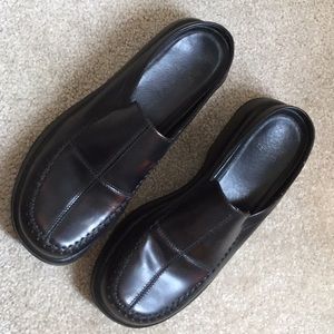 Dansko Women’s Clogs